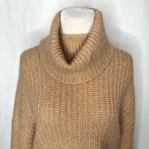 Kendall + Kylie Turtleneck Open Back Sweater S - Picture 3 of 8